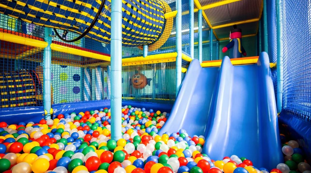 Family amusement centres